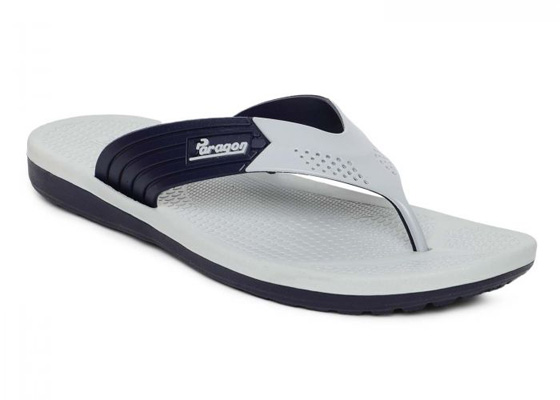 paragon white chappal